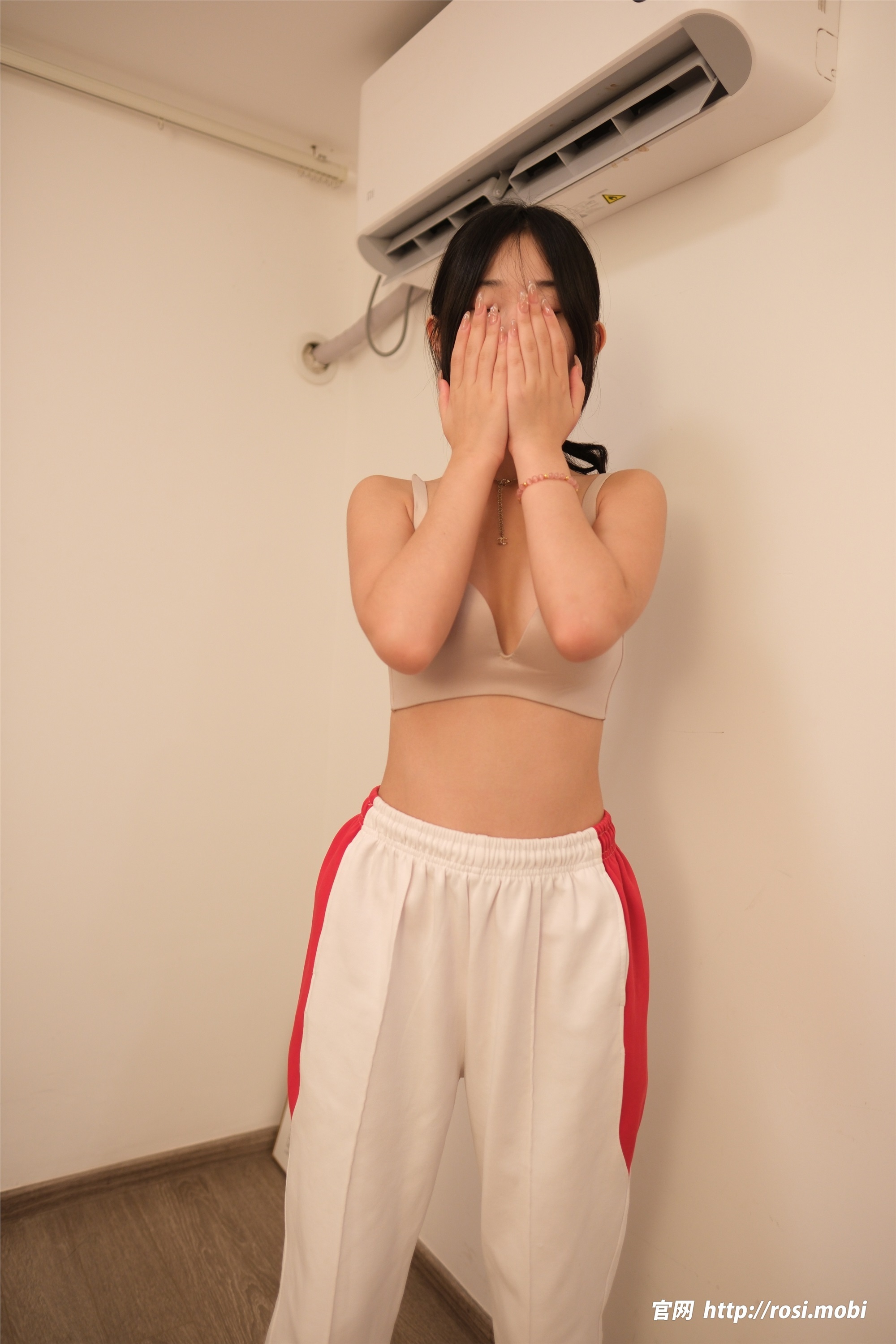 ROSI写真 2025.06.04 NO.4930